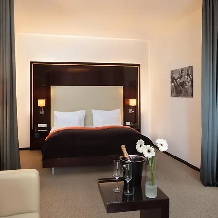 The Levante Parliament A Design Hotel (Adults Only)-3